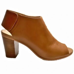 LUCA FERRI Cognac Leather Heeled Bootie Size 9